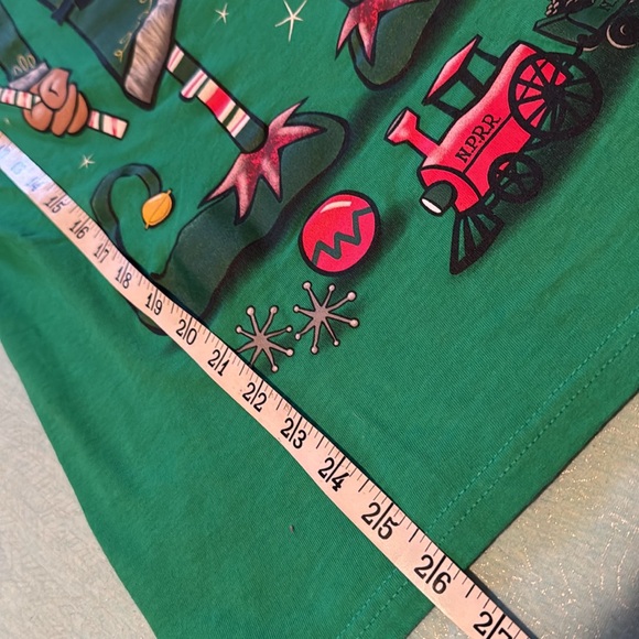 CHRISTMAS Elf T-Shirt size Small Unisex - Picture 7 of 11